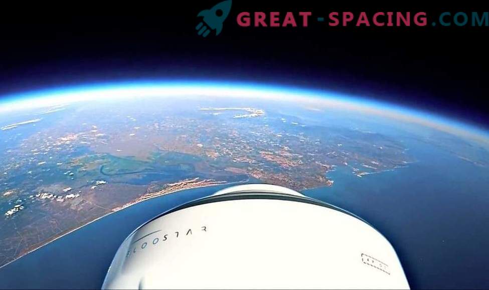 Video: Stratosphärischer Ball schickt eine Rakete ins All