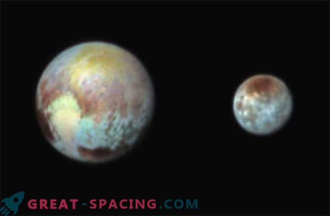 New Horizons hat ein Farbfoto von Pluto und Charon gemacht