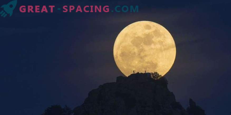 Der Mond wird zum ersten Mal seit 150 Jahren wieder eine ungewöhnliche Farbe annehmen.