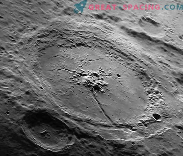 Kraterzählung: Sie können helfen, die Oberfläche des Mondes zu kartieren.