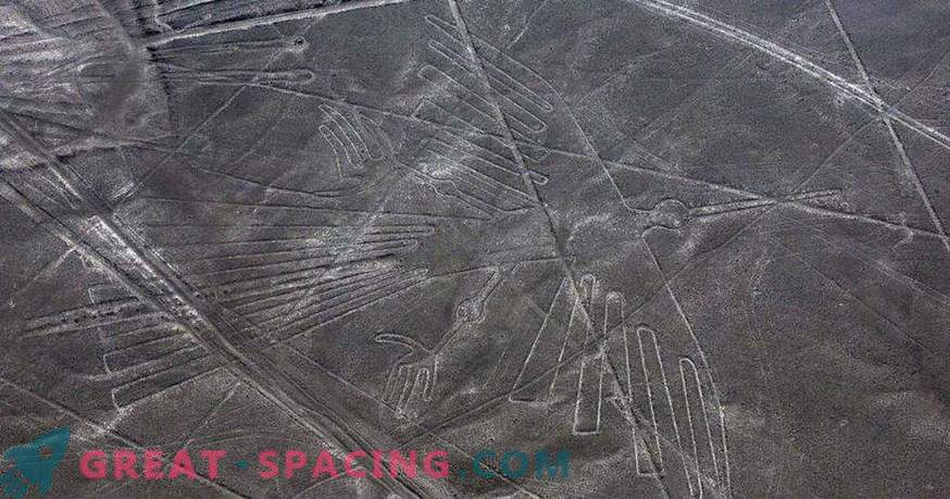 Antike Zeichnungen in der Nazca-Wüste. Ufologen weisen auf außerirdischen Ursprung hin