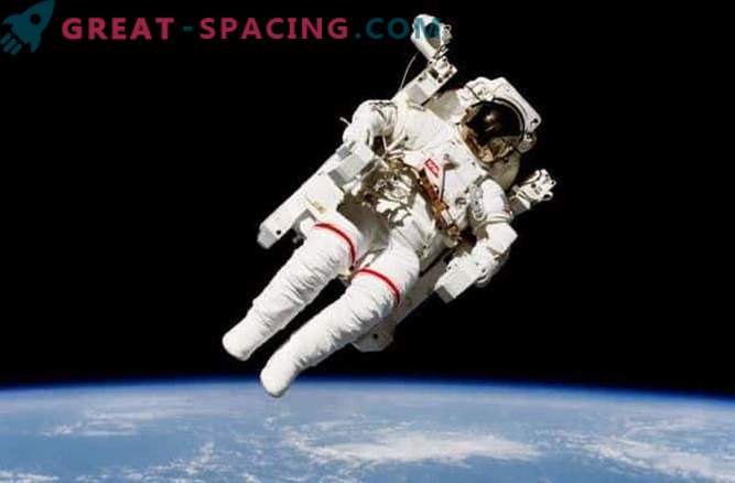 Spektakulärer Weltraumspaziergang auf der Raumstation: Foto