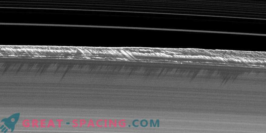 Die Spitzen des Saturn-B-Rings