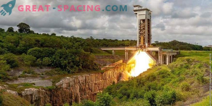 Motorstart für Vega-S-Rakete testen