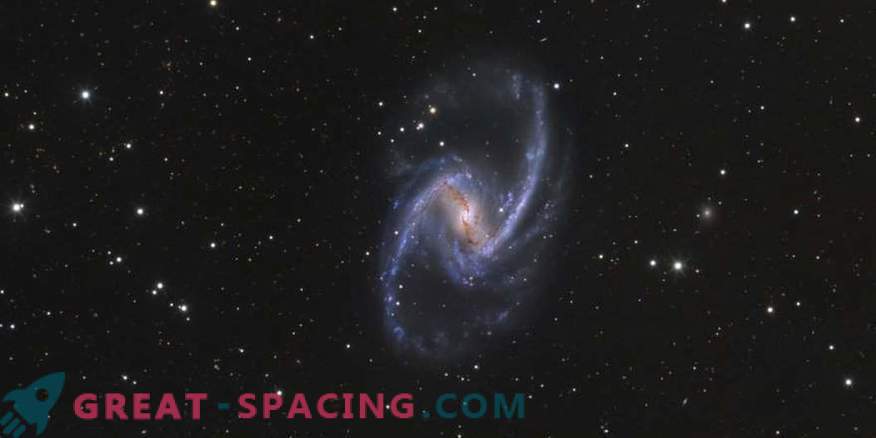 Sternentstehung und Gasflüsse in der Galaxie NGC 1365