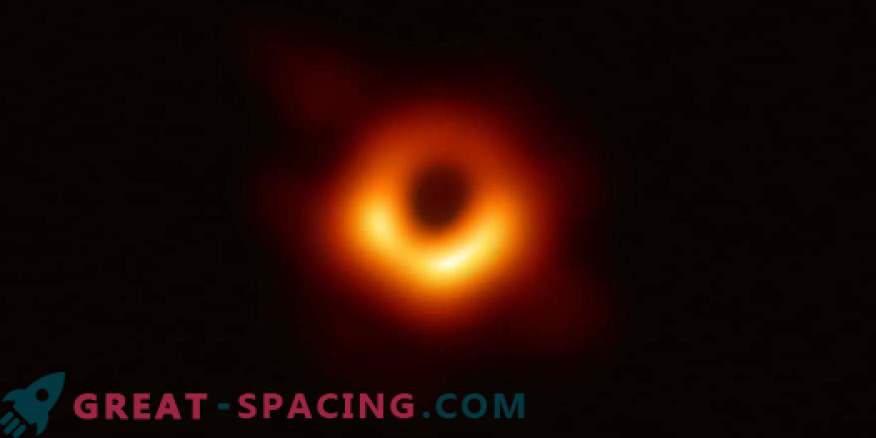 Dies ist das erste Foto eines Schwarzen Lochs