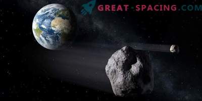 Zwei Satelliten am Asteroiden Florenz