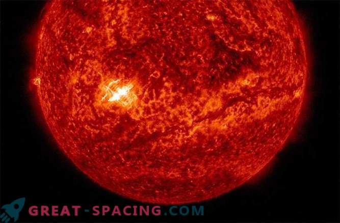 Die Sonne löste nach einem monströsen Blitz der X-Klasse eine Radio-Sonnenfinsternis aus.