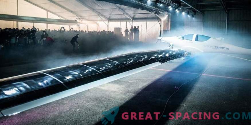 In der Schweiz präsentierte ein stratosphärisches Solarflugzeug
