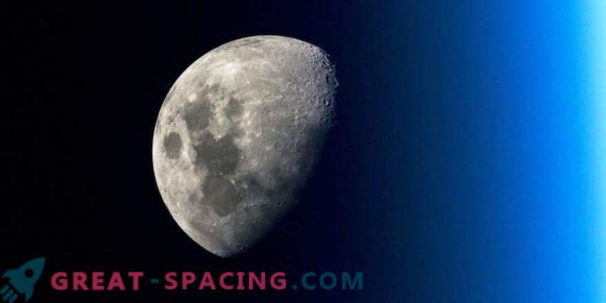 Fotos des Kosmos: Mondagenda